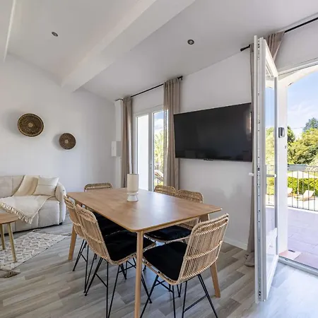 Beautiful Flat In The Centre Of Tropez - Parkingpool - 2br6p