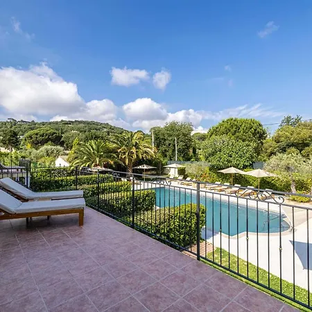 Beautiful Flat In The Centre Of Tropez - Parkingpool - 2br6p Апартаменты *