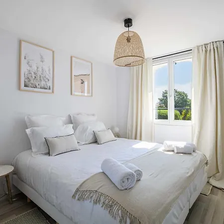 Beautiful Flat In The Centre Of Tropez - Parkingpool - 2br6p Apartamento *