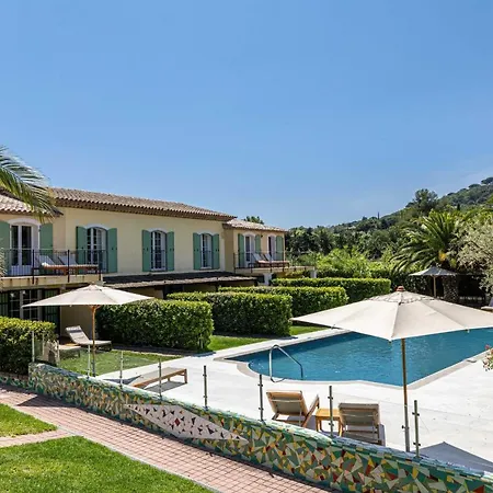 Beautiful Flat In The Centre Of Tropez - Parkingpool - 2br6p *